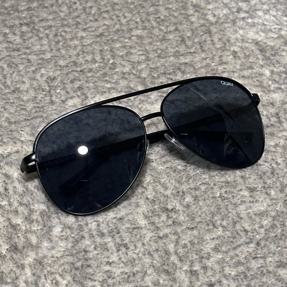 Quay Australia Black Sunglasses - Picture 2 of 6